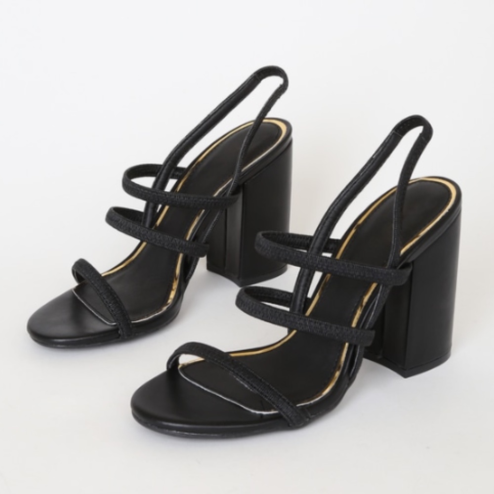 Strappy Block Heel Sandals in Black - Picture 3 of 9